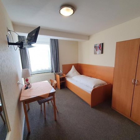 Gaestehaus Ermen Kamp-Lintfort Buitenkant foto
